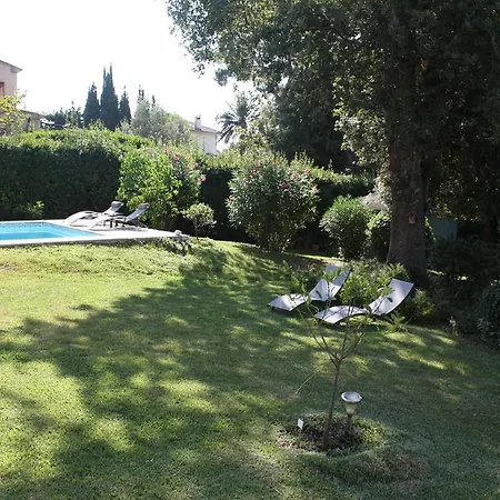 Apartment Ecole Buissonniere Antibes