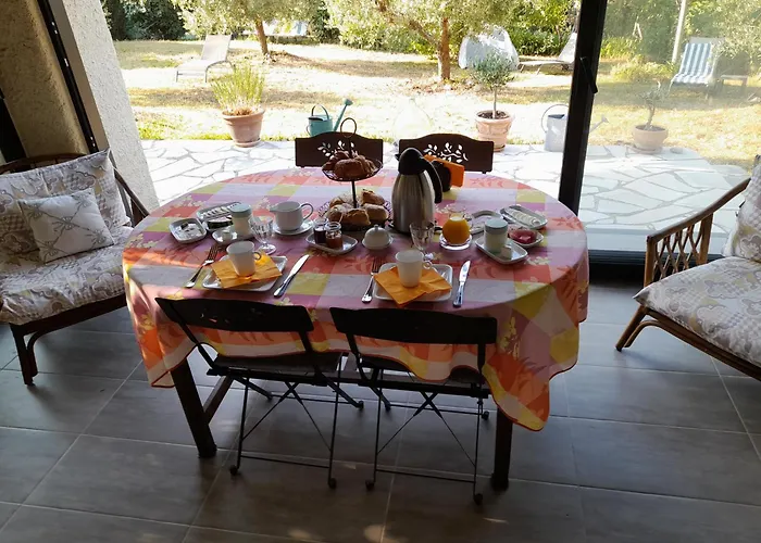 Ecole Buissonniere * Antibes